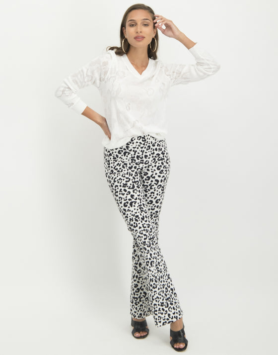Erin Easy Pullover | White